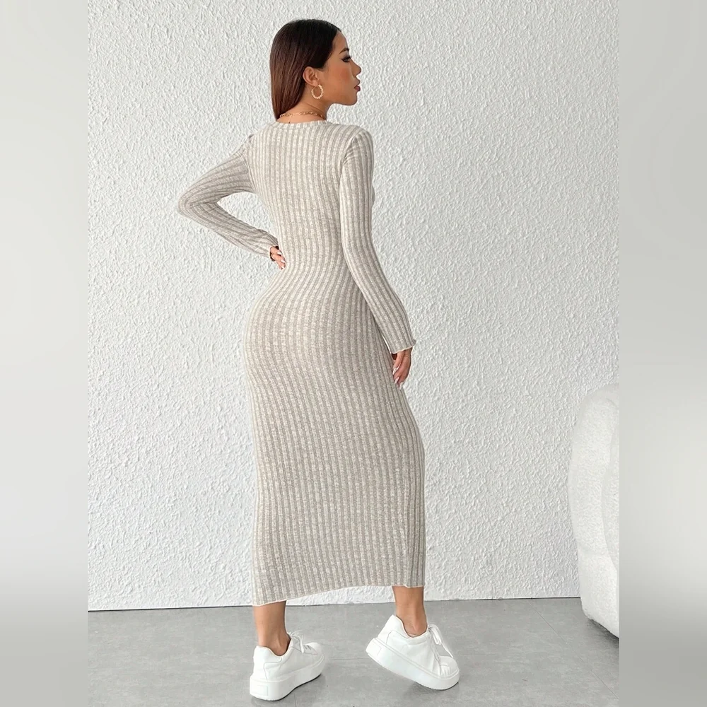 Solid Color Long Sleeve Dress - Picture 4 of 4